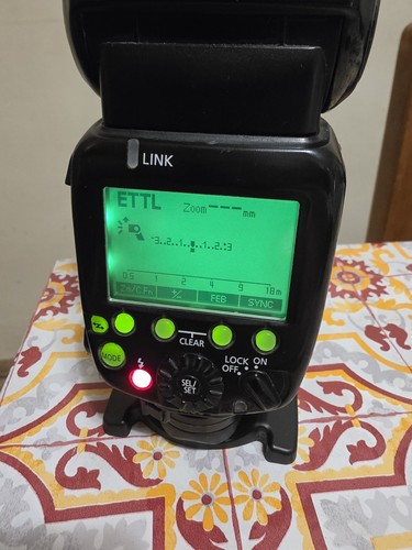 Canon speedlite 600ex flash - canon,